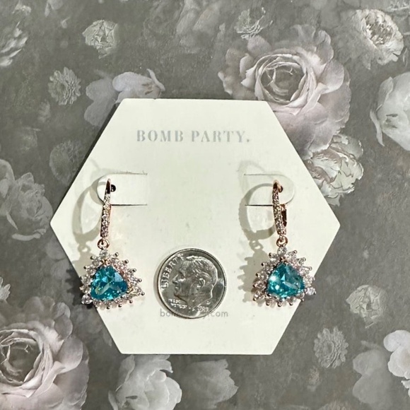 🌊✨ Bomb Party “Calista” Hoop Earrings – Aqua Blue CZ + Rose Gold Plating ✨🌊 - Picture 2 of 4